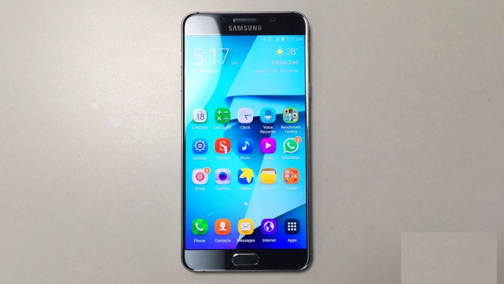 Samsung Sells Smartphone At Re 1