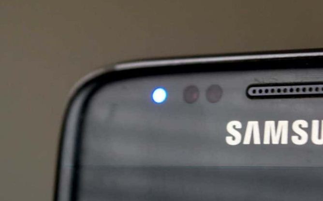 Samsung-Galaxy-J7-(2018)