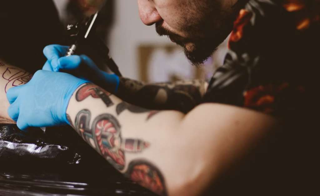 Tattoo-Artist-Local